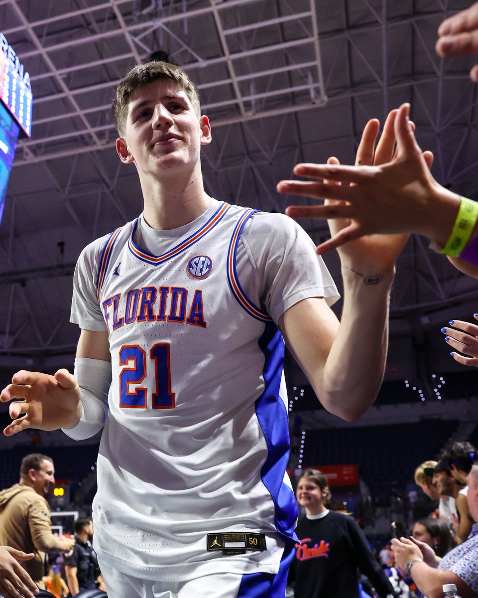 GatorsMBK's tweet image. happy bday Condo ‼️🎊