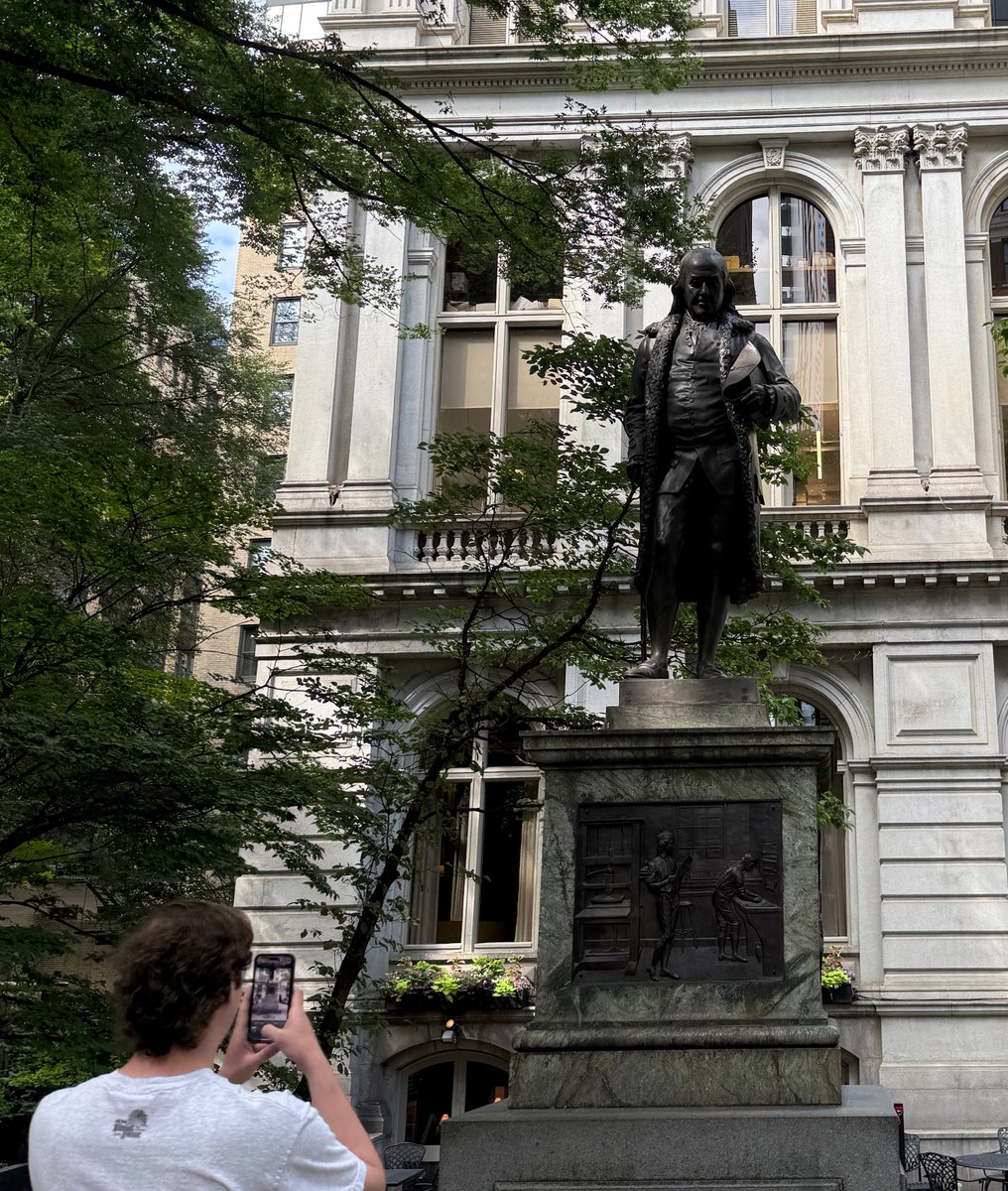 Big news: we've run occasional tours of Downtown Boston over the past three years. But we're getting more regular in July and August. Help us spread the word?

theinnovationtrail.org/take-a-tour