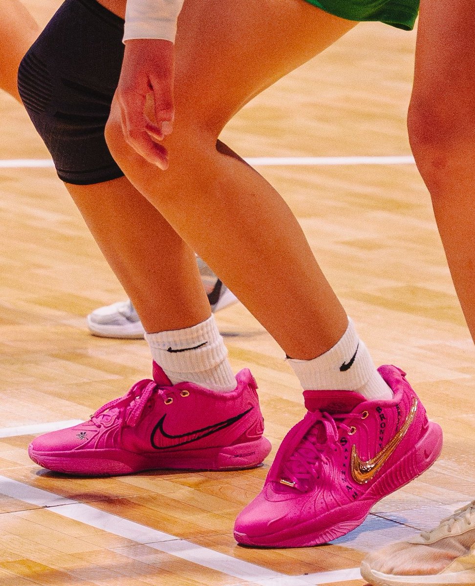 SCA_OH's tweet image. Sharp shoes ➡️ sharper shot 👟🎯
#SCAFam #EliteMindset #NikeFam #2025EYCL #TournamentofChampions #RoadtoChi #JustDoIt