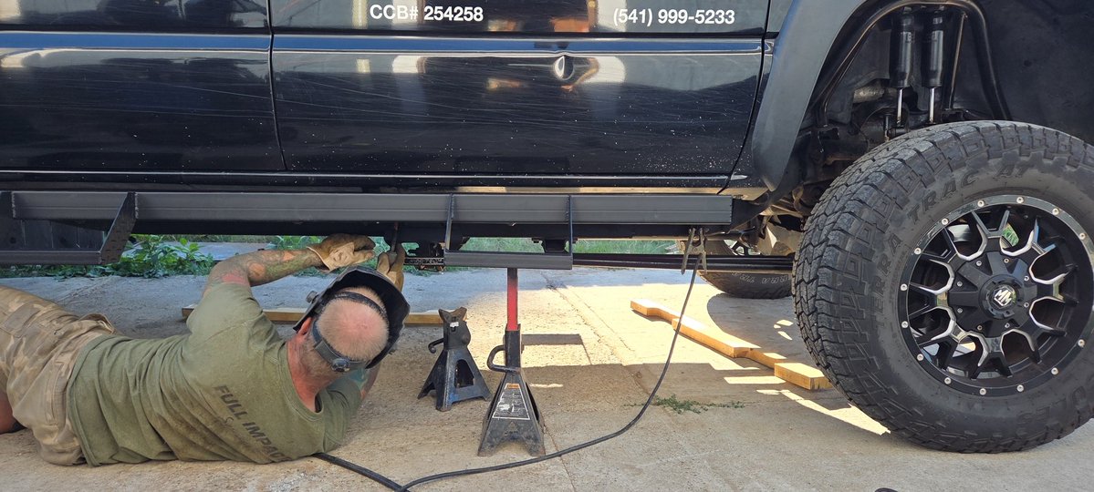 TrevorBello's tweet image. Truck projects this week
Had to replace the U joints and Carrier bearing.
Finally got my steps welded up as well. Work truck is coming along great.