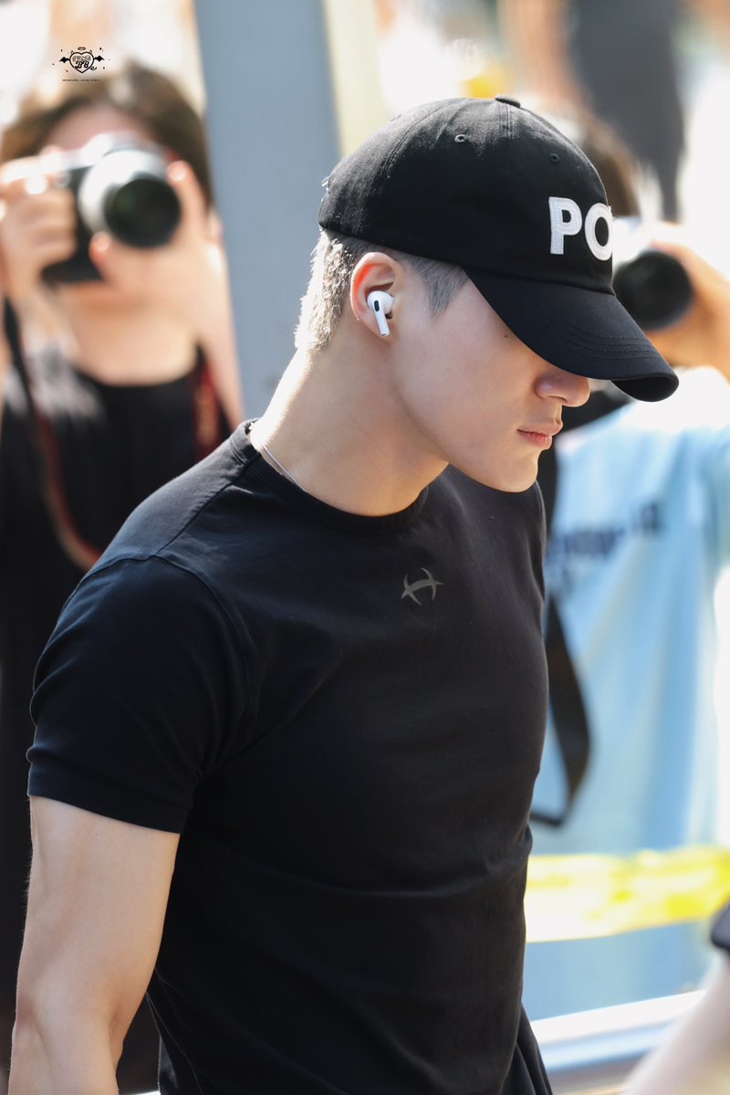 250725 뮤직뱅크 출근

#JENO #제노  #ジェノ #NCTDREAM #NCT