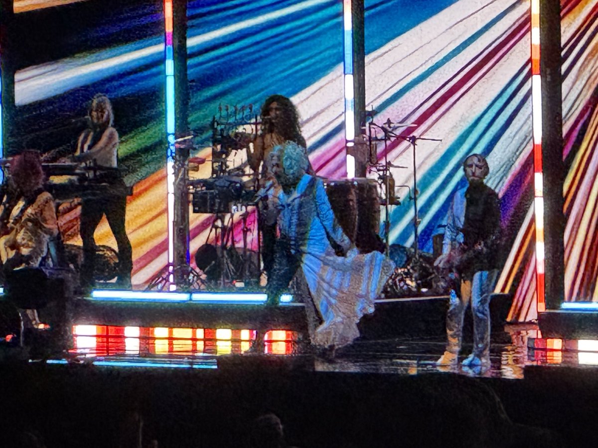 CwNewbie11's tweet image. Second Cyndi Lauper concert this week, another tribute, this time to Hulk Hogan. So sad.
