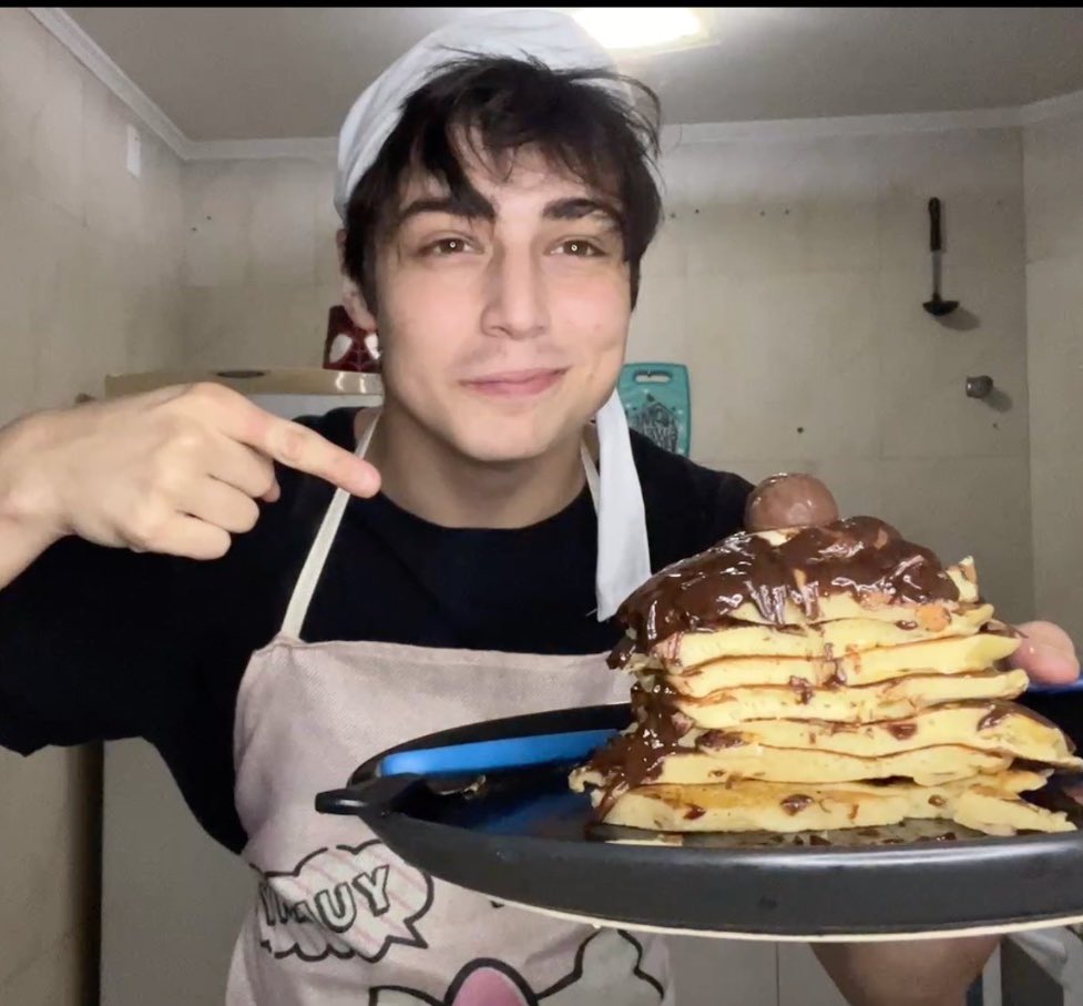 rt si te lo comerías entero (al postre)