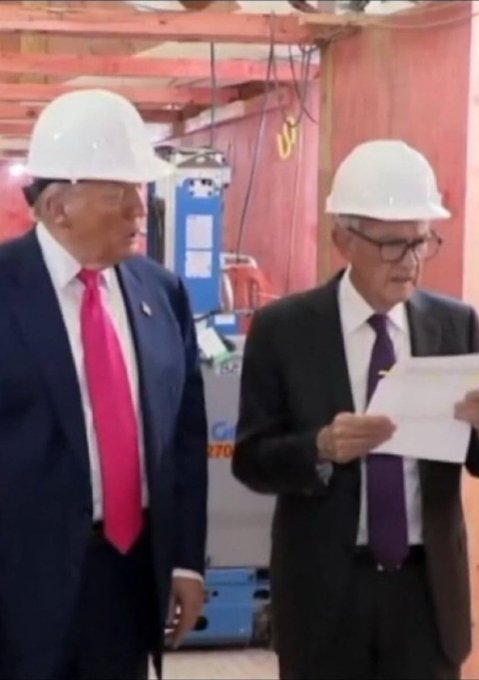 carlvellotti's tweet image. me and my eng lead looking at the tech debt we've been ignoring for 3 years