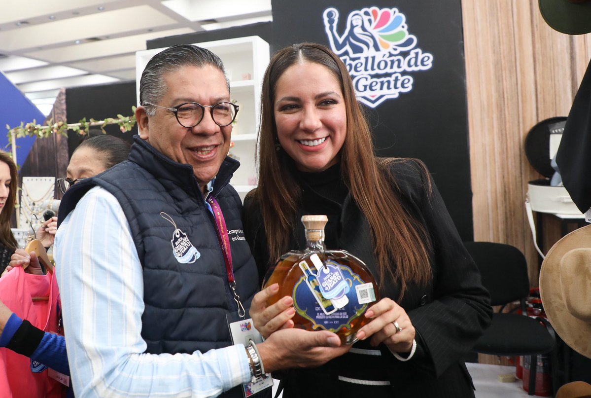 gobgente's tweet image. ¿Sabían que hoy es el Día Nacional del Tequila? 🇲🇽🥃 En Guanajuato lo celebramos con orgullo, porque detrás de esta bebida hay tierra fértil, tradición y manos que trabajan con pasión. 🌱💪
Y vayan apuntando… el 10 de agosto es la Fiesta del Tequila y la Cerveza en Cuerámaro 🍻.