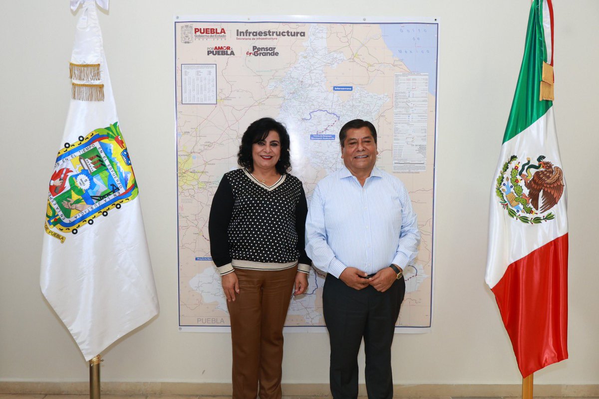 José Manuel Contreras (@jmanuelc_puebla) on Twitter photo Bajo la visión de la presidenta <a href="/Claudiashein/">Claudia Sheinbaum Pardo</a> y nuestro gobernador <a href="/armentapuebla_/">Alejandro Armenta</a>, me reuní con la diputada <a href="/yamak_lupita/">Lupita Yamak</a>, para consolidamos estrategias en infraestructura para garantizar bienestar en obra pública para el municipio de San Martín Texmelucan.
🫶🏽 Bajo la visión de la presidenta <a href="/Claudiashein/">Claudia Sheinbaum Pardo</a> y nuestro gobernador <a href="/armentapuebla_/">Alejandro Armenta</a>, me reuní con la diputada <a href="/yamak_lupita/">Lupita Yamak</a>, para consolidamos estrategias en infraestructura para garantizar bienestar en obra pública para el municipio de San Martín Texmelucan.
🫶🏽