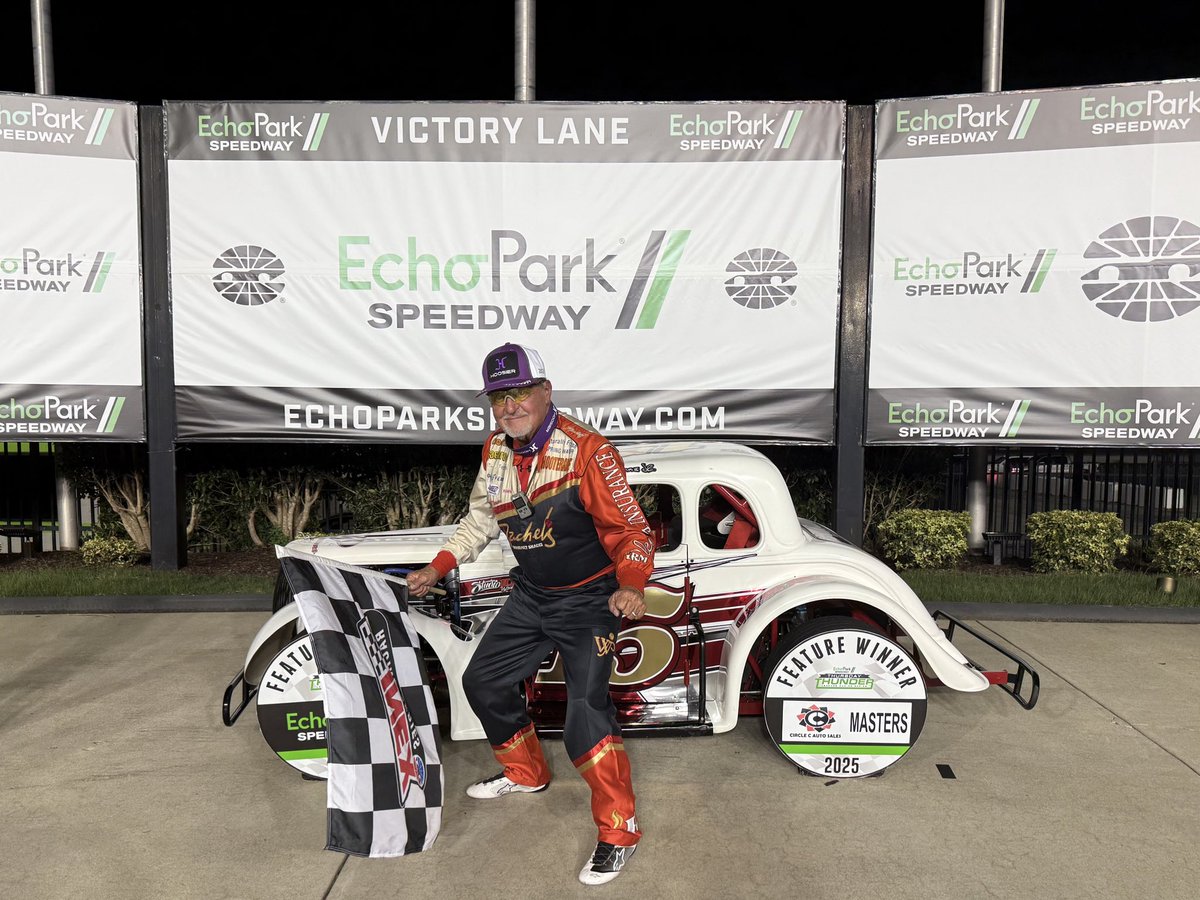 USLegendCars's tweet image. Bill Plemons Jr. wins again in the Thursday Thunder Masters Feature and is crowned a 2025 CHAMPION👑

#ThursdayThunder | #INEX