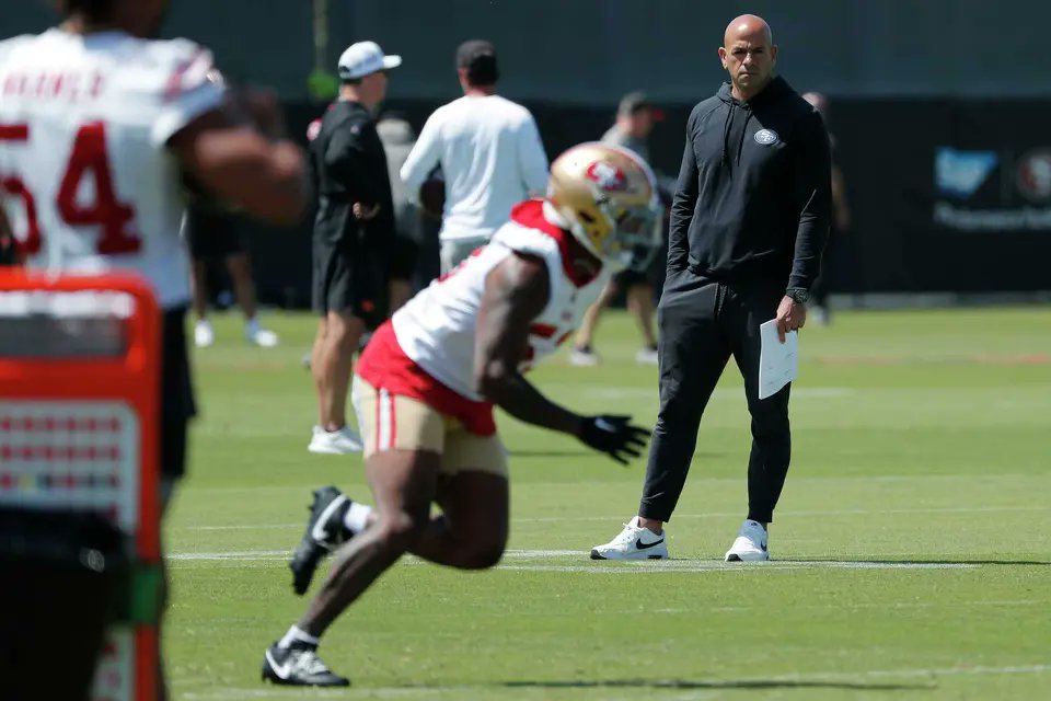 Eric_Branch's tweet image. After Wilks and Sorensen, Robert Saleh’s "commanding presence" is what #49ers needed, Nick Bosa says
sfchronicle.com/sports/49ers/a…