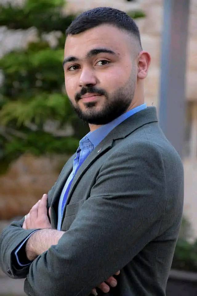 Yesterday three young Alawite men were stopped at a checkpoint outside their village of Karto #Tartous and beat by security members. Ahmed died of his wounds.

The town held a funeral protest today and the checkpoint members were arrested. Now we must see what their punishment is