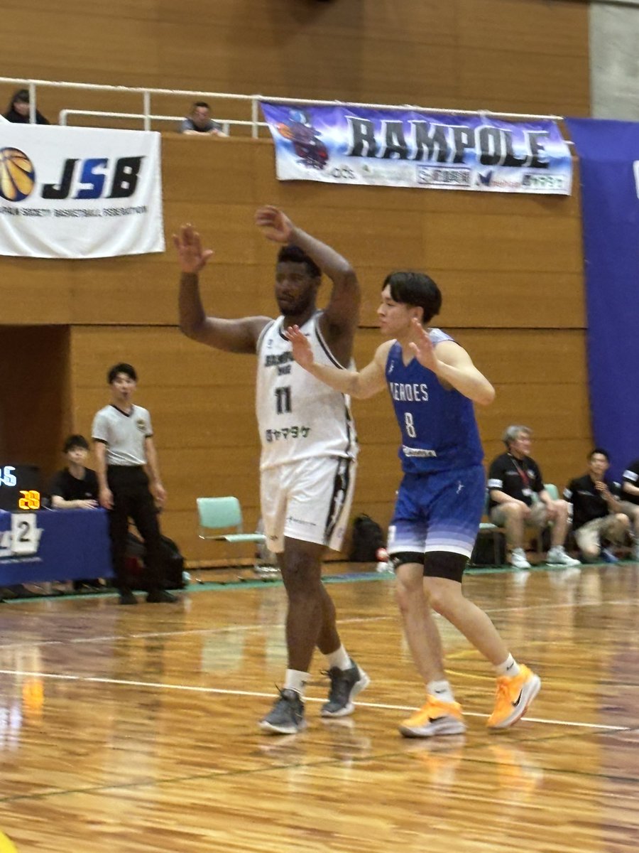 nocswoops13's tweet photo. 移籍して4ヶ月くらい。

直近リンタツやランポーレ三重に勝利して三連勝で4勝2敗。
一回り以上大きい相手でとてもフィジカル。改めてハードなリーグです。

いまだに緊張するけど楽しめてます。
近況でした。 https://t.co/nInJAl43km