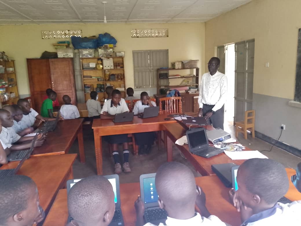 SharebilityUg's tweet image. Second  ICT club training at New Horizon Primary School - Buikwe in preparation for the #EdifyEdech Exhibition 2025.  #SharebilityEdutech.