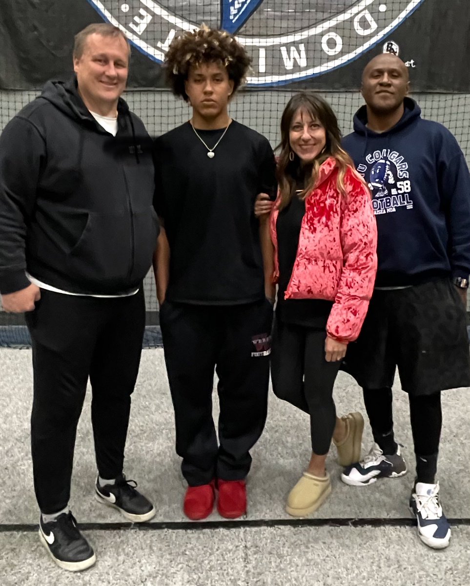 fasttwitchspeed's tweet image. Can’t put into words how much I love Salesi Moa and the entire Moa family. This young man is different. Built different. Wired different. Heart, grit, faith, and humility all in one.
Now officially a ⭐️⭐️⭐️⭐️⭐️ FIVE STAR.
And I never doubted it—not for a second. 💯
From the…
