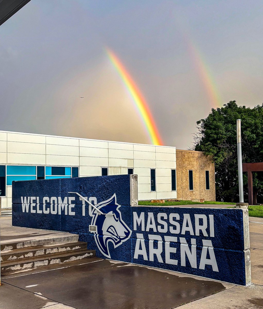 gothunderwolves's tweet image. Pot of Gold ⚱️🌈 

- aka Massari Arena