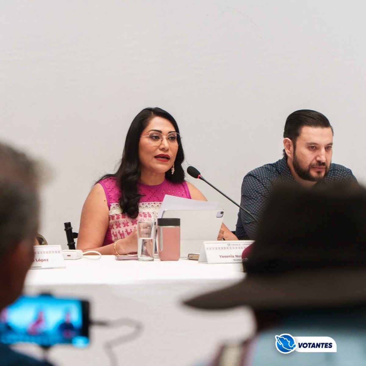 ¡Oaxaca [<a href="/GobOax/">Gobierno de Oaxaca</a>] eliminará concesiones y lanza nuevo sistema de transporte BinniBus [<a href="/BinniBus/">BinniBus Oaxaca</a>]!

Yesenia Nolasco [<a href="/Yes_Nolasco/">Yesenia Nolasco Ramírez</a>] secretaria de Movilidad [<a href="/SEMOVI_GobOax/">Secretaría de Movilidad</a>] confirma que desaparecerán las concesiones actuales del transporte urbano en la capital oaxaqueña para dar