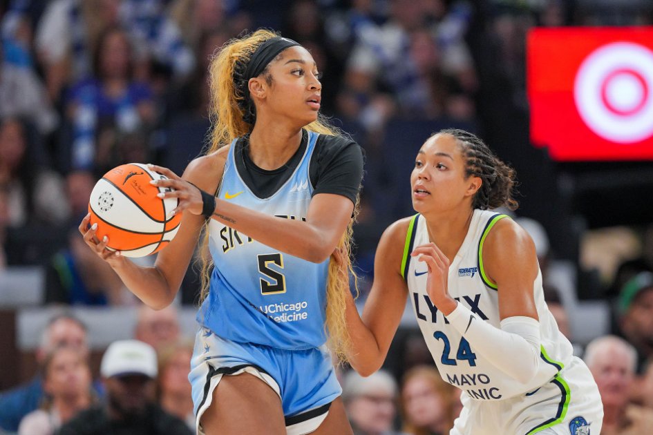 Libby_Explorer's tweet image. Congrats to Angel Reese on her induction into the SLAM Summer Classic Hall of Fame! From high school star to WNBA standout, she continues to inspire on every stage.   sportskeeda.com/college-basket…