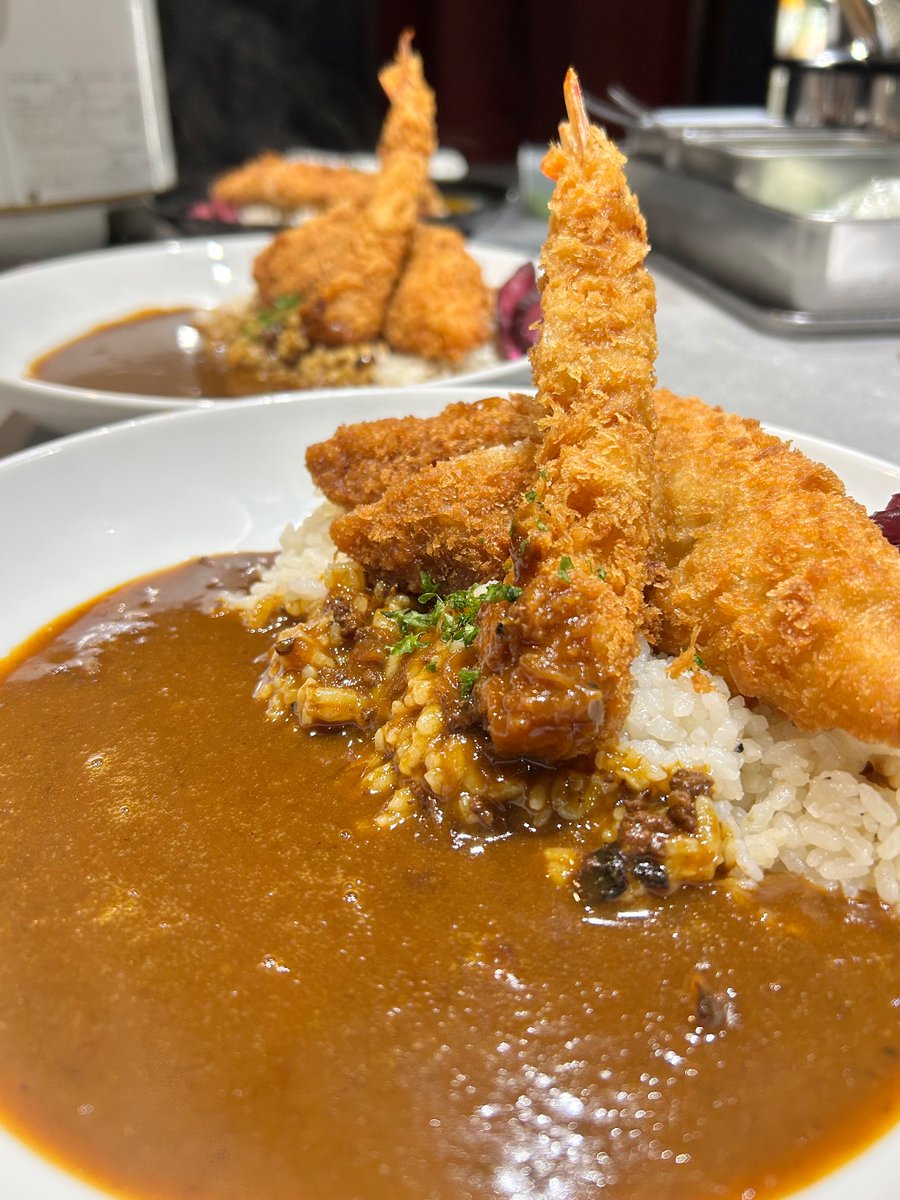 BSK_yokohama's tweet image. こんにちは
7/25金曜日
ランチ11:30OPENです!
暑いですがお昼休みに本日もお待ちしております☺️
本日夜は貸切となります🍺✨
また明日以降にお越しくださいませ
それでは本日も宜しくお願い致します😍
#
#横浜ランチ
#横浜グルメ
#戸部
#高島町
#昼ごはん
#カレー
#飲み会
#貸切
#パーティー
#会食
