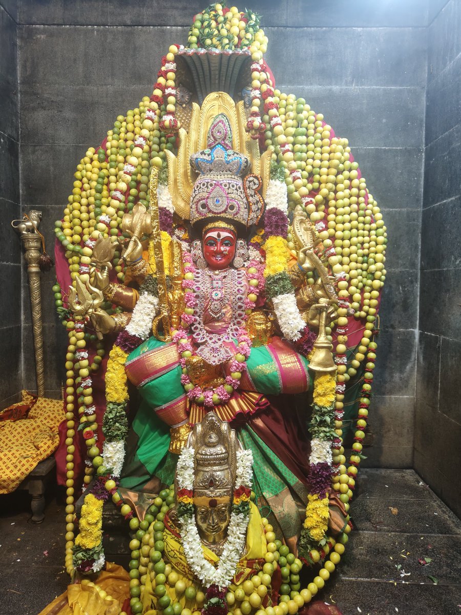 chittukuruvi4's tweet image. Today is the 2nd Adi Velli kizhamai (Friday) - each Friday of this Adi month is a special one.
May Rasipuram Mariamman bless all my friends🙏🙏
Image via WA