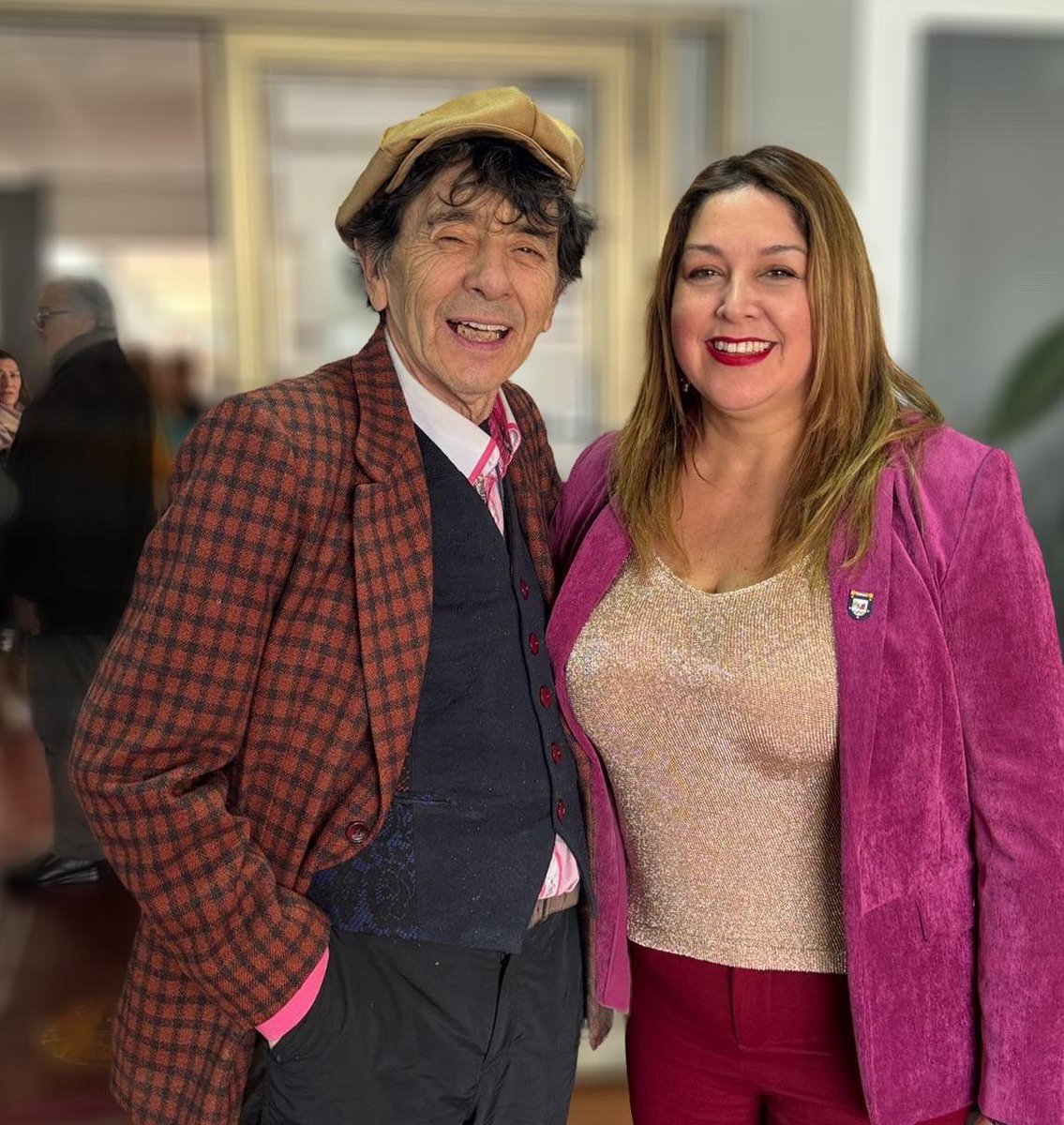 El gran guaripola Dioscoro Rojas, está pasando por un momento delicado de salud… 
Fuerza compipa, maestro!Porque los buenos siempre vuelven a la calle con más power que antes.
Aquí estamos todos tirando buena vibra! Vamos, que esto lo ganas tú!