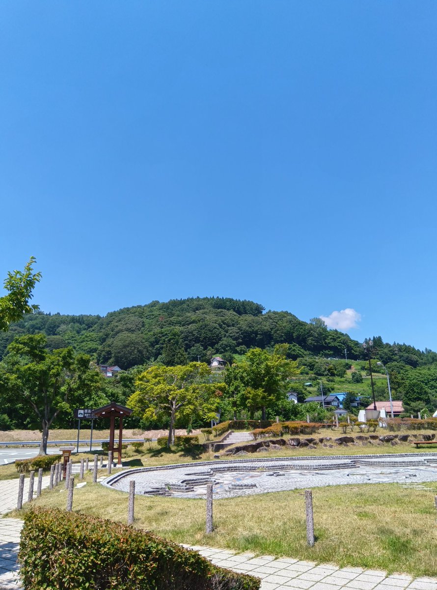 obasteSK_alpico's tweet image. 午前中から暑〜〜〜い🥵☀️
本日の千曲市は37℃の予報☀️☀️
長野県では熱中症警戒アラートが発表されています⚠
こまめな水分補給やエアコンの使用など今日も1日無理せず過ごしましょう🥰
#信州SA #姨捨SA #イマソラ #信州SAイマソラ #熱中症警戒アラート