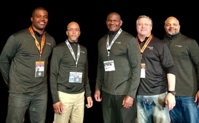 AWilliamsUSA's tweet image. The @connectedathUSA team thanks all of the players, parents, coaches etc. who joined us on our X Space tonight talking about how D1 or Bust is not a good strategy. If you missed joining us on Space, here is the link to the recording - x.com/i/spaces/1mrxm….
If you have…
