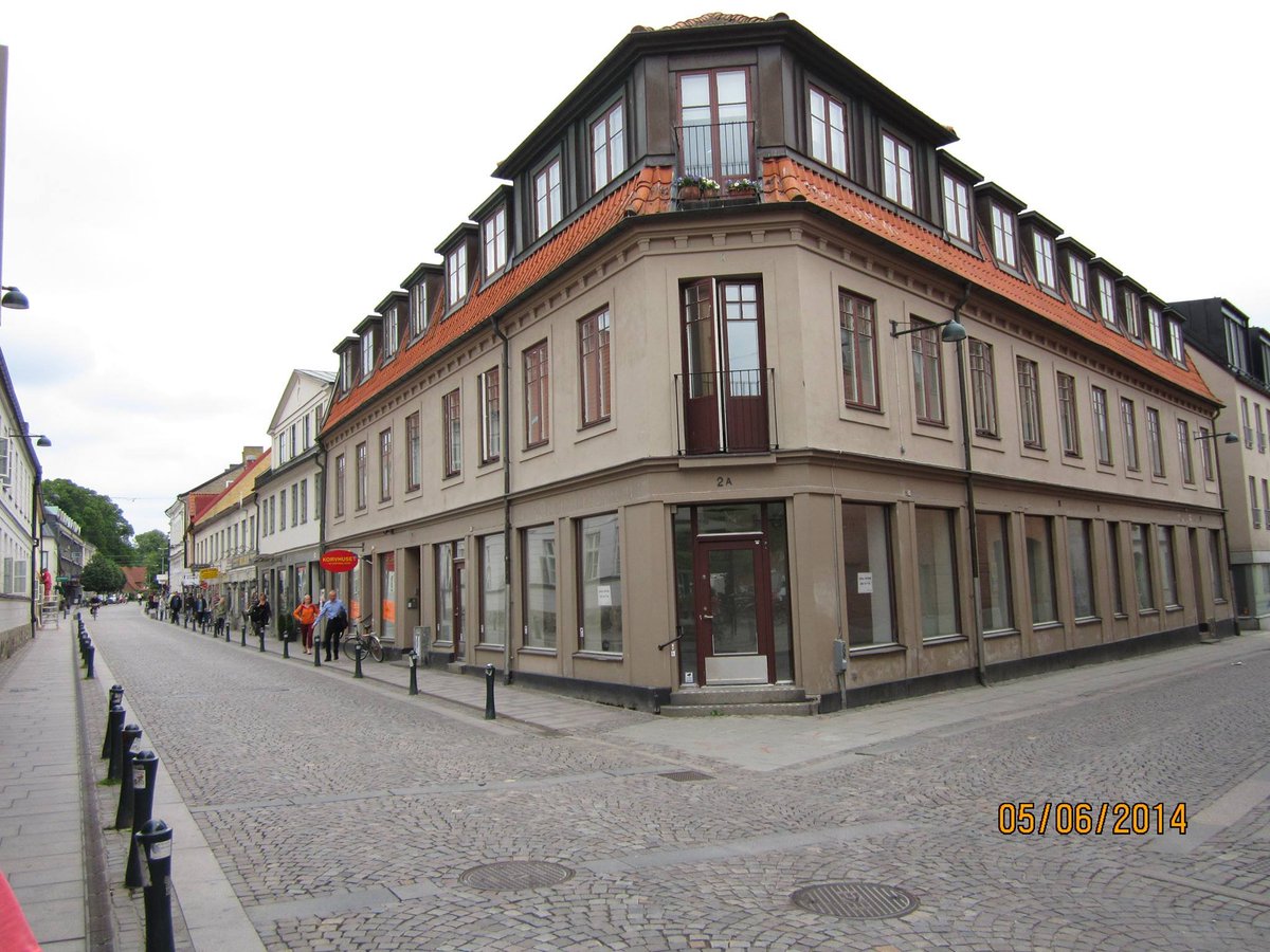 LFerg555's tweet photo. @SwedishCanary My 2nd great grandmother's home in Lund - they were on the 2nd floor, there wasn't a 3rd level until after they immigrated to the USA. (I want to say the 3rd floor was added in the 1920s, but don't quote me on the date, lol.) https://t.co/19wC7GcVSP