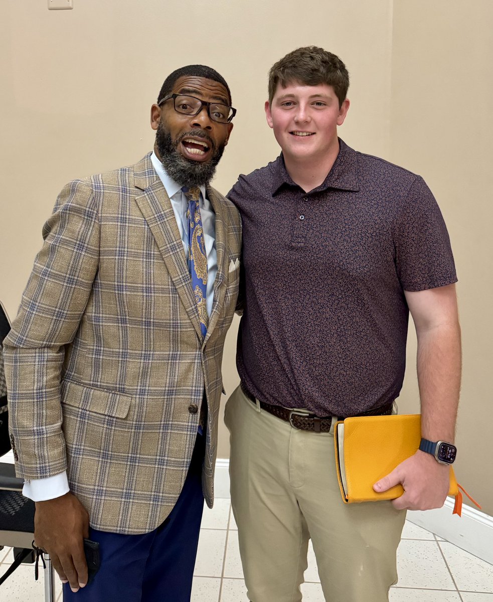 StephenCox_SC's tweet image. My son, Jake, loves preachers. 💪🏻
Honestly… Rebecca and I have tried to protect our kids from the politics and stupidity in the pulpit and just love men who love the Word.
Tonight he went with our young adults to Anderson, SC, and heard one of the best.