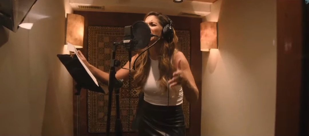 amormxco's tweet image. El día que una canción de Lu no sea un temazo, la tierra temblará. No se pierdan #TodoONada con Pancho Barraza y Lucero. Aquí, Lucero 🤠