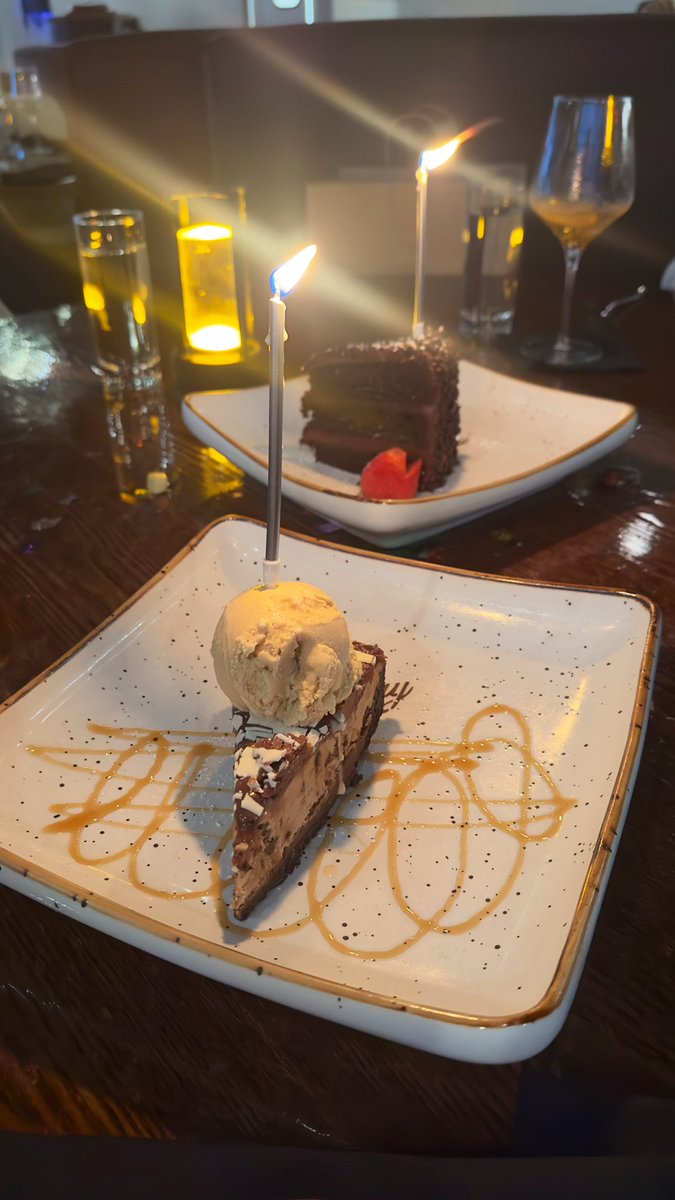 HarrisLue's tweet image. Pie of the day… or whatever @BoziTatarevic says 😮‍💨