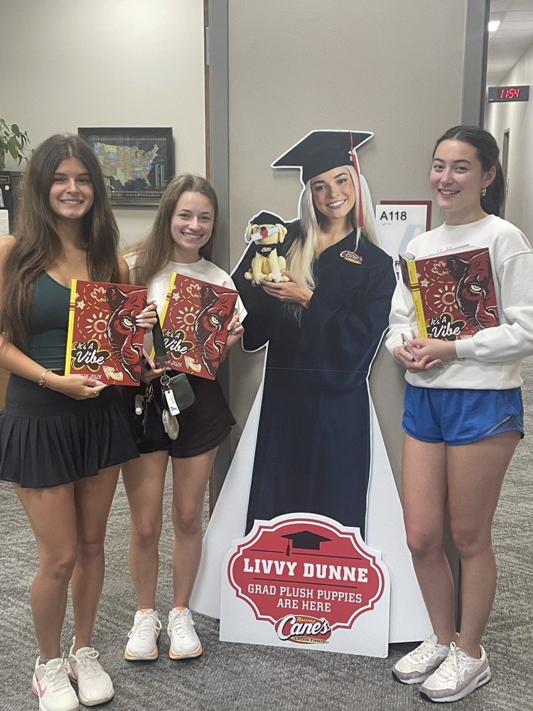 wbrpanthers's tweet image. Livvy is enjoying giving out yearbooks to the Class of '25