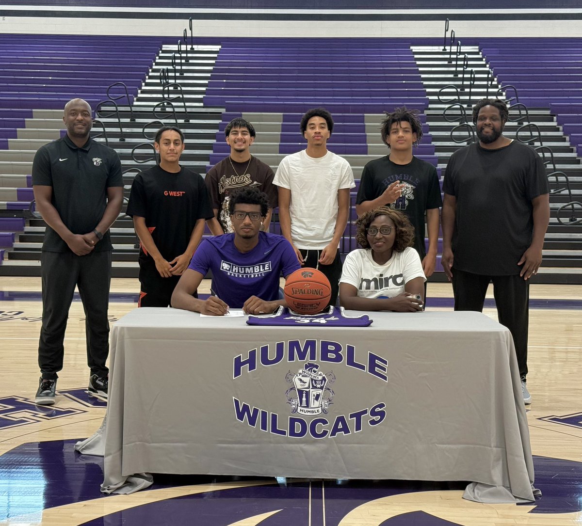 CoachCReid's tweet image. Christopher Dreike Okenve Obono will continue his scholastic and athletic playing career this year at @SAUTMENSHOOPS in Arkansas. This is huge, as Christopher never played basketball prior to moving here from overseas the spring of his junior year. With just one year of playing…