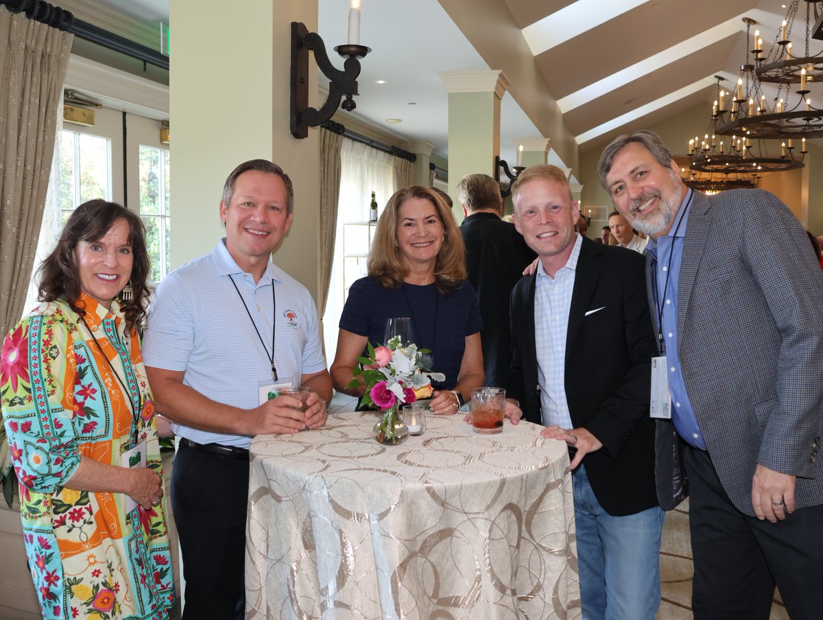 It was an unforgettable evening at ARDAventure Countryside Charm! After a beautiful reception at Salamander Middleburg, VIP Members enjoyed a powerful dinner keynote from Matthew Dicks on how storytelling drives leadership, connection, and communication.