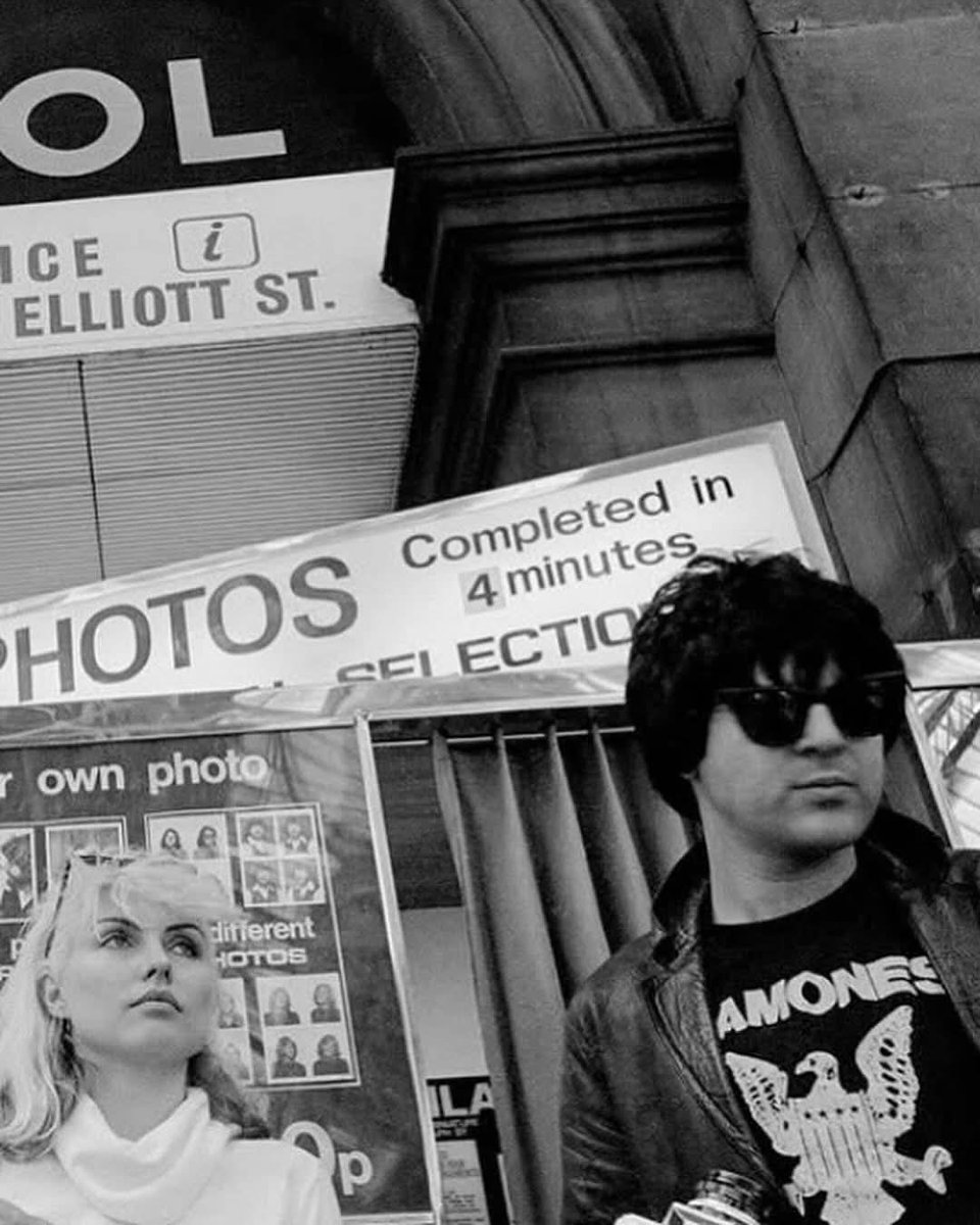 dirk7890's tweet image. Clem Burke&apos;s original tee shirt from 1976 📸