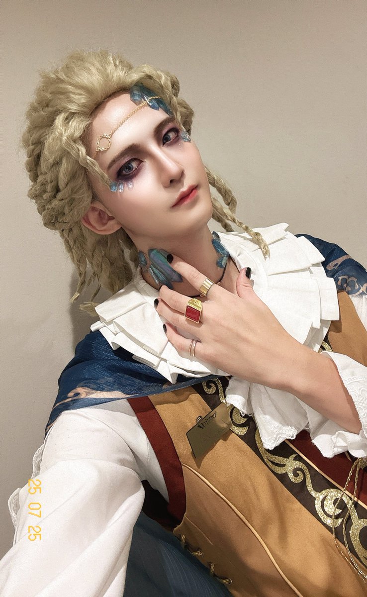 cos_manasou's tweet image. 教授(吟遊詩人)として出演中です🦎
3日間素敵な空間を一緒に楽しみましょう!✨
#第五人格7周年
#第五人格DigDigSeven #IdentityV