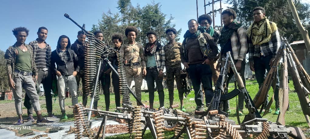 MollaJejaw's tweet image. መልካም ዜና
የጋተዉ ብርጌድ አዛዥ አለሙ ሃብቴ የሚባለዉ ፅንፈኛ 13 አባሎቹ ይዞ በአንጎለላ ጠራ ወረዳ እጁን ለጥምር ጦሩ ሰጥቷል።
የሰላም መንገድን መምረጥ ከማንም በላይ ራስን ከአላስፈላጊ መስዋዕትነት ይታደጋል ለወጡበት ማህበረሰብ ሰላም ይሰጣል