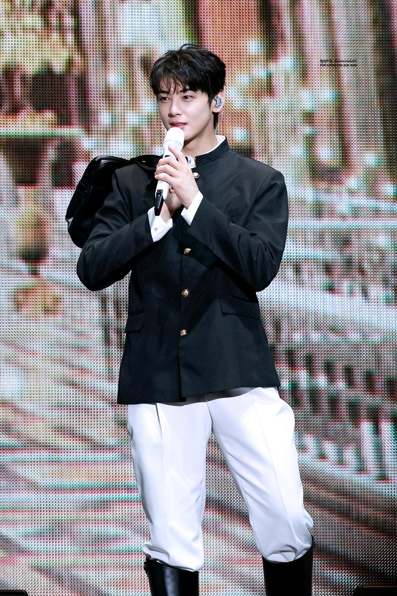 bluewinds99's tweet photo. 250715
이런 선배는 어디에 가면 있나요?
🥰🥰🥰
#차은우 #CHAEUNWOO #ウヌ https://t.co/DRVhYPAQzp