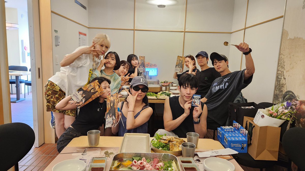 250723 뮤지컬 &lt;웨이스티드&gt; 서포트

전성민 배우님과 뮤지컬 &lt;웨이스티드&gt; 팀을 응원하며 식당 서포트를 진행했습니다!

무한히, 그리고 영원히 응원하겠습니다🎤
웨이스티드 파이팅💛