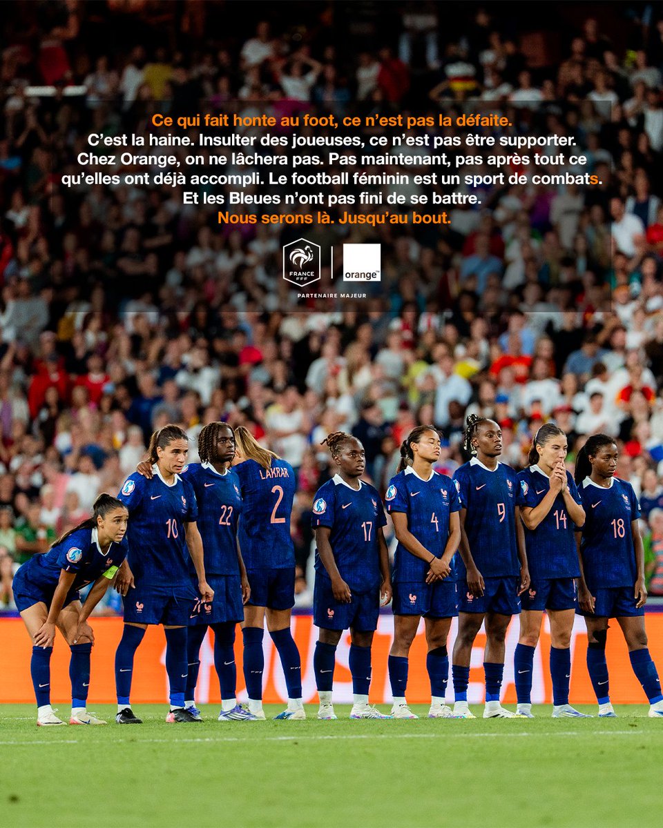 Team Orange Football (@teamorangefoot) on Twitter photo Le respect, la solidarité et la passion unissent les vrais supporters. Merci à vous de faire vivre le football autrement.
#Respect <a href="/Orange_France/">Orange France</a> <a href="/equipedefranceF/">Equipe de France Féminine</a> <a href="/FFF/">FFF</a> Le respect, la solidarité et la passion unissent les vrais supporters. Merci à vous de faire vivre le football autrement.
#Respect <a href="/Orange_France/">Orange France</a> <a href="/equipedefranceF/">Equipe de France Féminine</a> <a href="/FFF/">FFF</a>