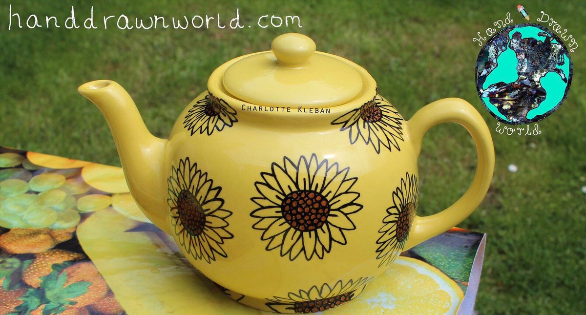 HandDrawnWorld_'s tweet image. Cup of sunshine 🌻
etsy.com/uk/listing/994…
#EarlyBiz #MHHSBD #UKGiftHour #sunflowers