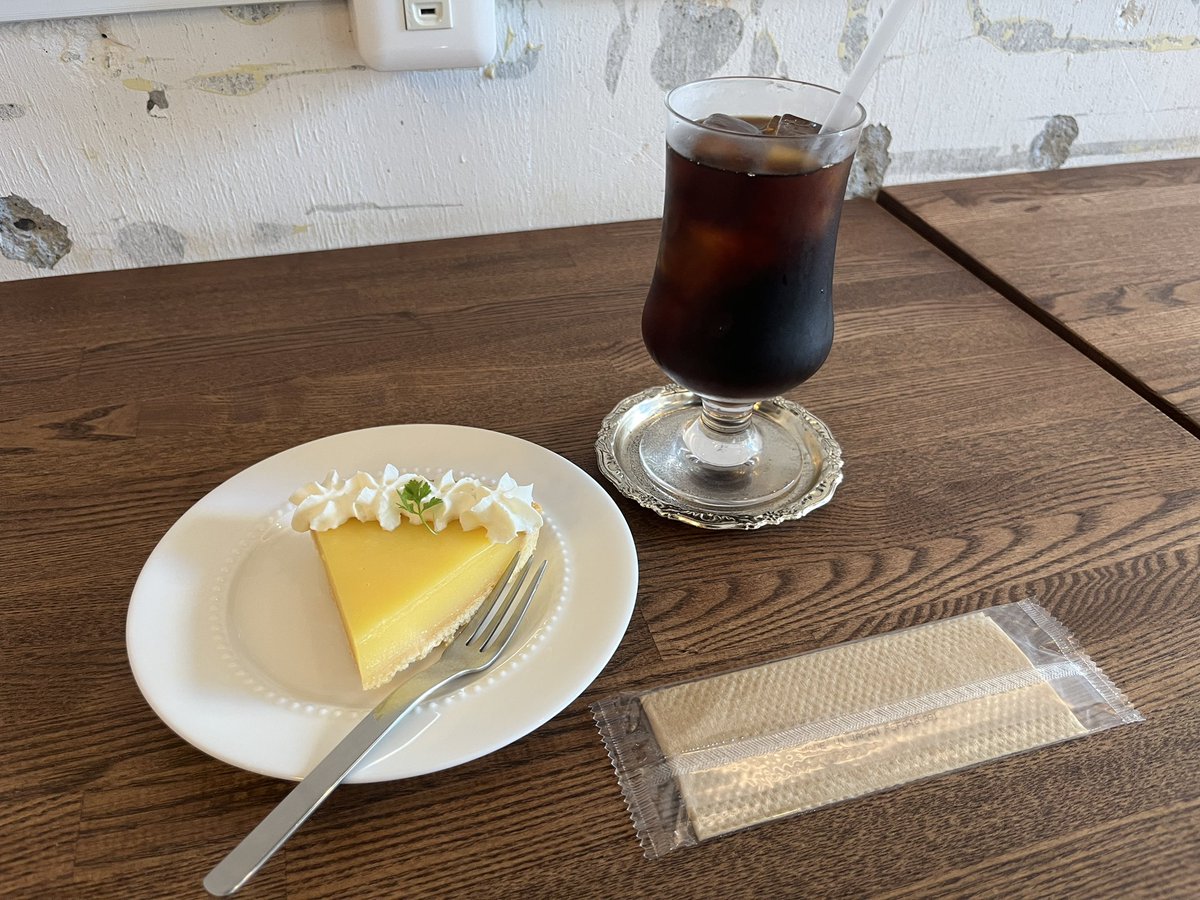 369sakura39's tweet image. バースデーケーキ🎂代わりにレモンタルト
ひたすら酸っぱくて美味しい
