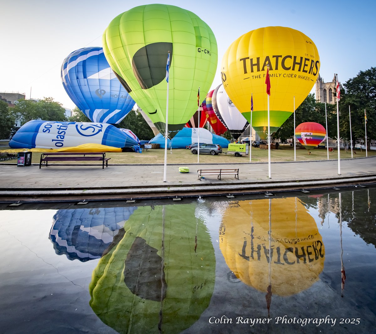 Colin Rayner (@craynerphoto) on Twitter photo <a href="/bristolballoon/">Bristol International Balloon Fiesta</a> Press launch from College Green, Bristol. #balloon #balloonfiesta <a href="/bristolballoon/">Bristol International Balloon Fiesta</a> Press launch from College Green, Bristol. #balloon #balloonfiesta