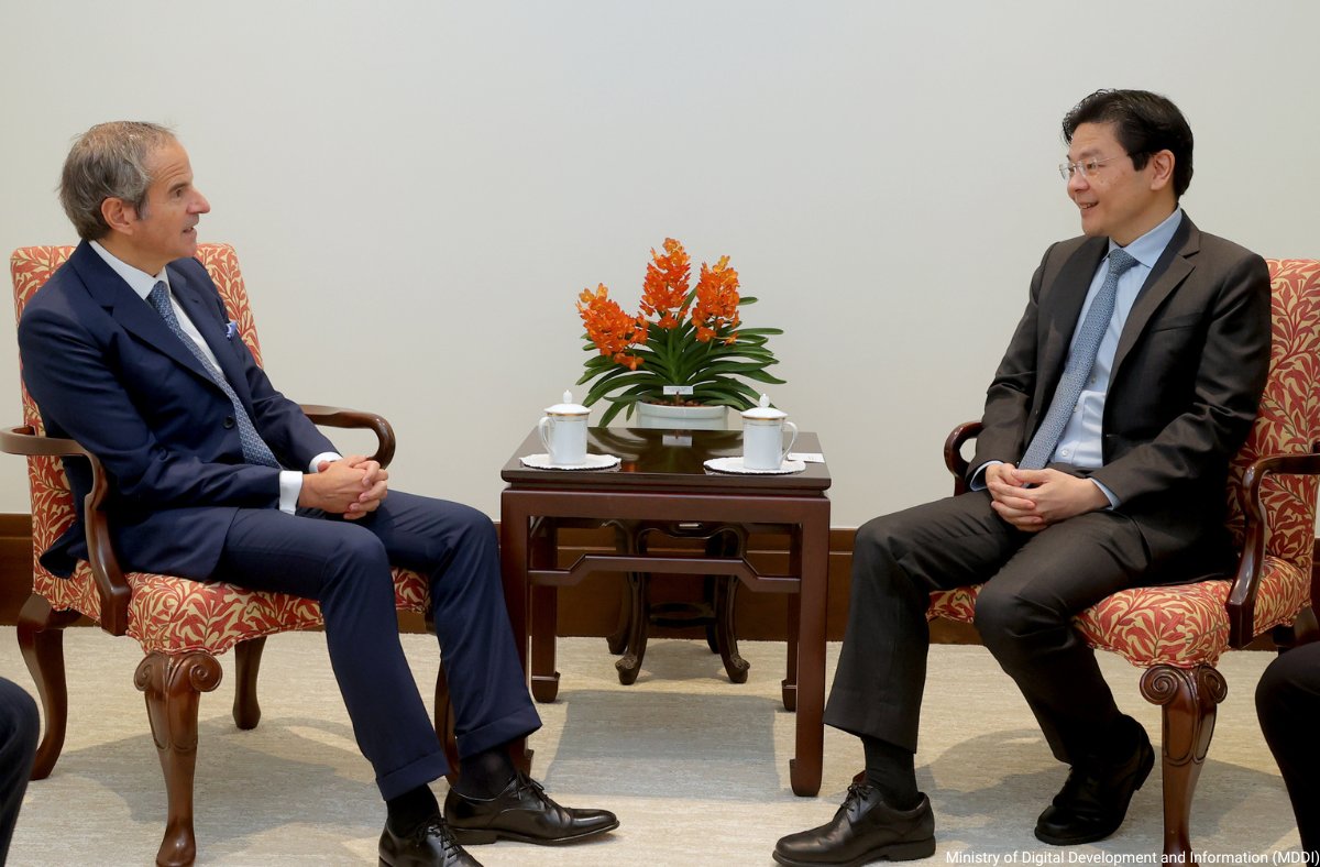 rafaelmgrossi's tweet image. Productive exchange with 🇸🇬 Prime Minister @LawrenceWongST on @IAEAorg’s work and growing interest in nuclear energy across ASEAN. Discussed potential of safe & secure nuclear power in Singapore’s energy future and importance of highest standards. Thanks for warm welcome.
