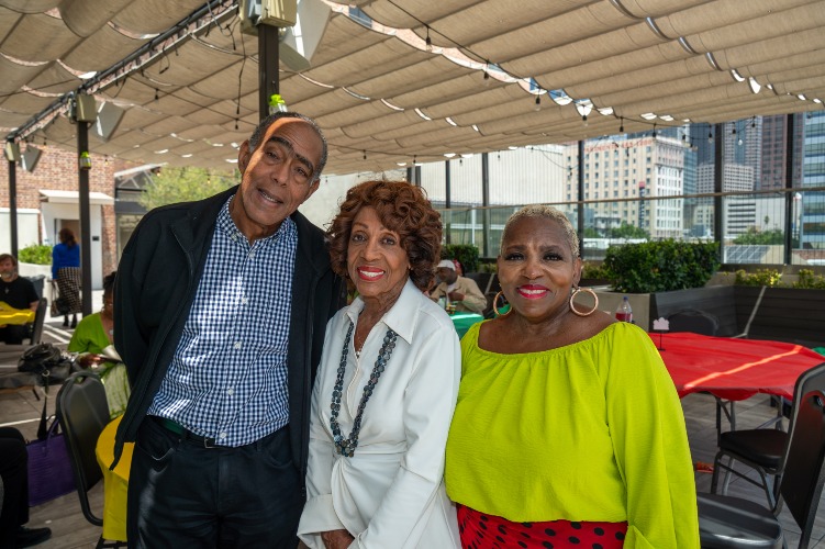Senator Kevin Murray (Ret.) (@senkevinmurray) on Twitter photo We celebrated Juneteenth at The Weingart Mayfair. Our program featured guests, including <a href="/RepMaxineWaters/">Maxine Waters</a>, Weingart Center President and CEO <a href="/senkevinmurray/">Senator Kevin Murray (Ret.)</a>, and State Representative Justin Jones <a href="/brotherjones_/">Rep. Justin Jones</a>. We celebrated Juneteenth at The Weingart Mayfair. Our program featured guests, including <a href="/RepMaxineWaters/">Maxine Waters</a>, Weingart Center President and CEO <a href="/senkevinmurray/">Senator Kevin Murray (Ret.)</a>, and State Representative Justin Jones <a href="/brotherjones_/">Rep. Justin Jones</a>.