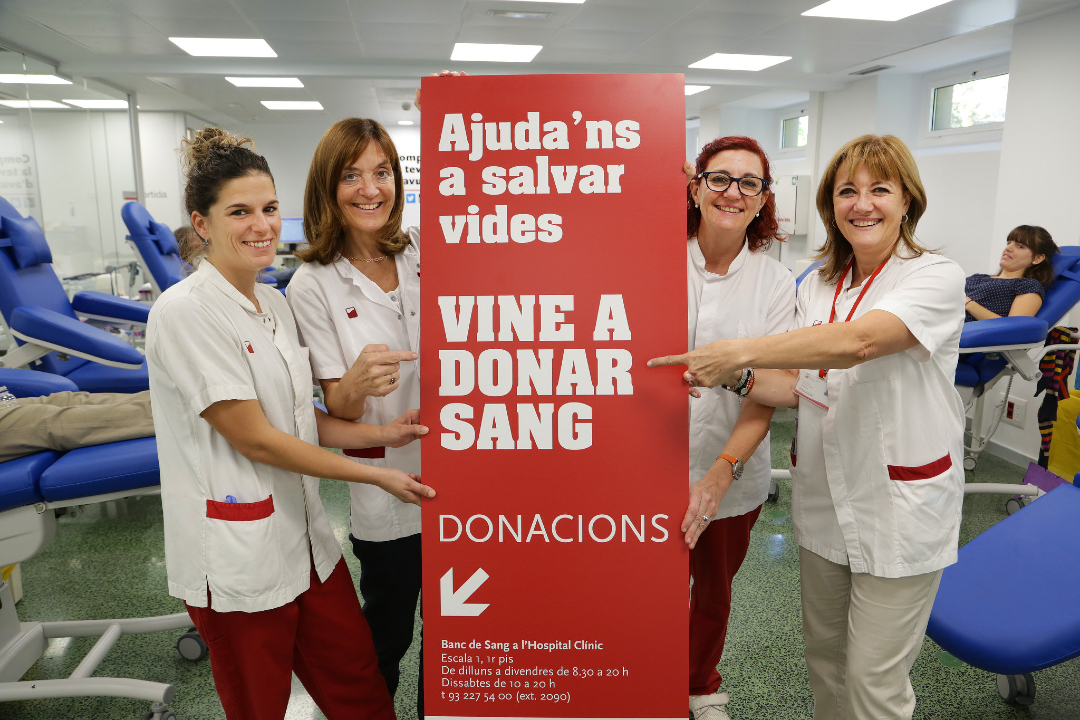 hospitalclinic's tweet image. 🩸 Les reserves de sang estan molt baixes i el Banc de Sang i Teixits fa una crida perquè tothom vagi a @donarsang.
Saps com fer-ho❓ Apunta't a donarsang.gencat.cat i vine a @donarsangclinic!