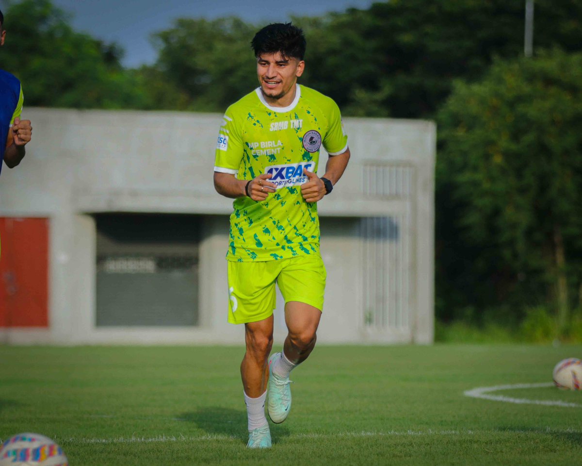 mohunbagansg's tweet image. Day 1 on grass ✅
#MBSG #JoyMohunBagan #আমরাসবুজমেরুন