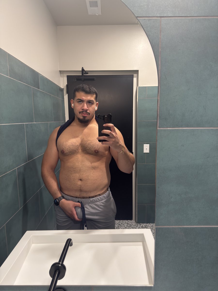OmahaBeefcake's tweet photo. https://t.co/2deb2V9hRz