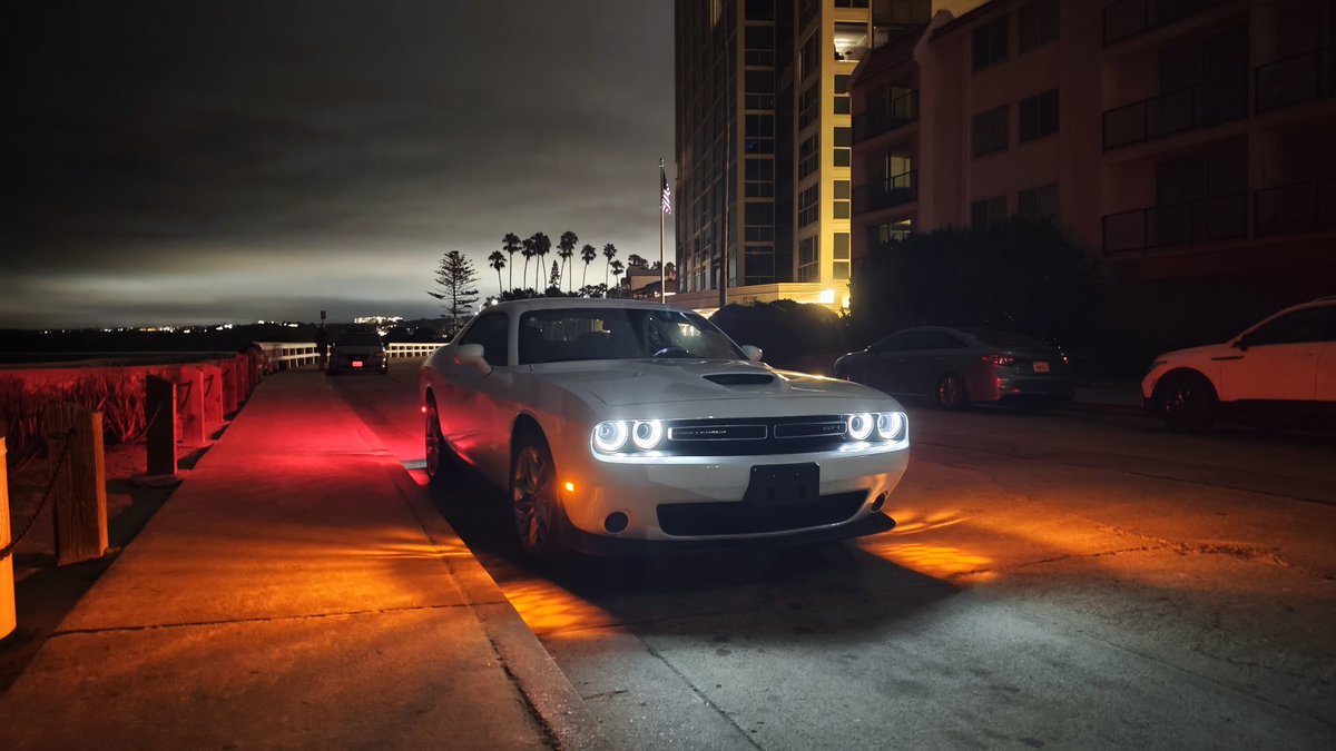 Anyone knows where I can buy a white jacket with a scorpion on the back? I already drove to the ocean side while listening to the 80s synth.

Sometimes I wonder how did I managed to live this life.
Tomorrow I'm driving to LA.