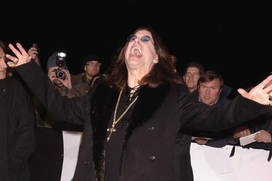 runnerOps's tweet photo. Music legends across genres pay tribute to Ozzy Osbourne, celebrating his legacy as the "Prince of Darkness" and rightfully mourning a true rock and roll icon.  https://t.co/HzpjjRT1bP https://t.co/x3LvIMVBKT