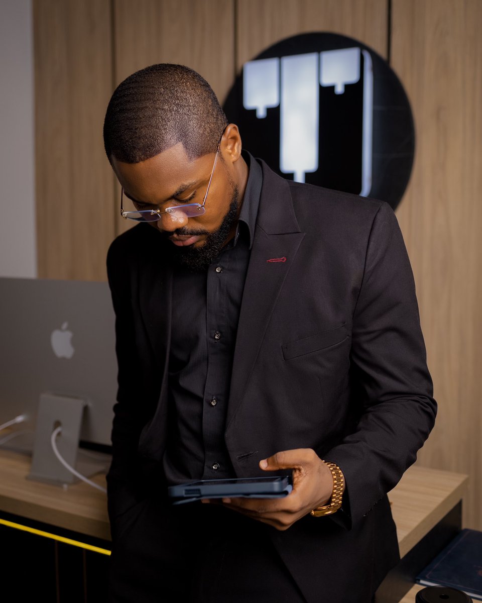 Happy Birthday to Me 😎

Here’s a quick story of how my life changed forever:

Made my first million at 19…
Lost it all to sports betting.
Broke at 20, 21, and early 22.

But at 22, I made my first ₦50 million.
Now? We’re doing numbers I once thought were impossible.

Same