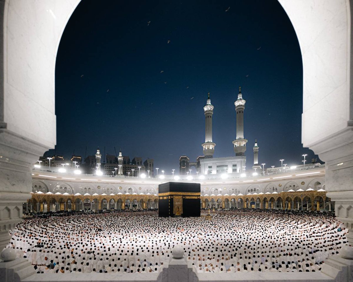 اللهم في يوم #الجمعة اجعل لنا من كل همٍ فرجًا ومن كل ضيقٍ مخرجًا واغفر لنا ما مضى وأصلح لنا ما بقي🙏
اللهم #اغفر لي ولوالدي وللمؤمنين والمؤمنات والمسلمين والمسلمات الاحياء منهم والاموات🙏 
اللَهم #صلِ وسلم وبارك علَى نبينا محمد ﷺ❤️
#استغفر_الله_العظيم_وآتوب_إليه 
#يوم_الجمعه