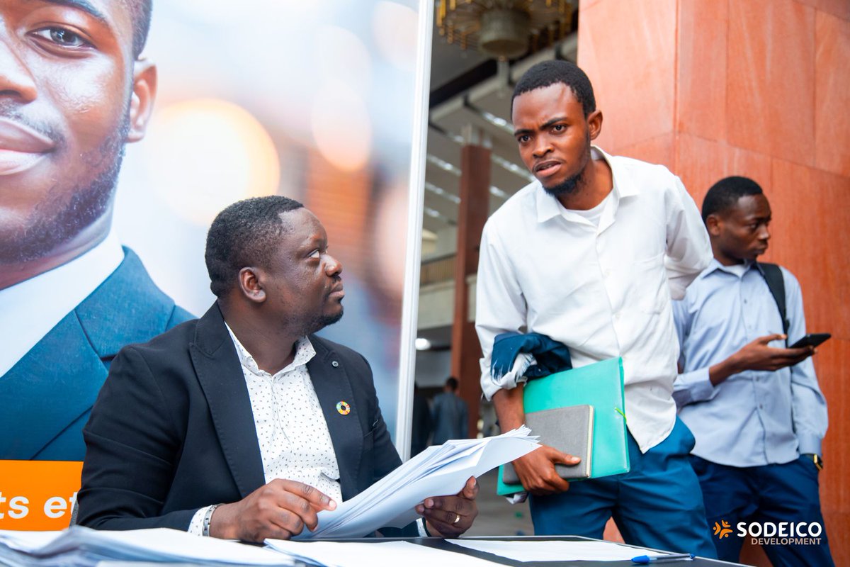 SodeicoSD's tweet photo. 📸 Jour 3 des #JobDays2025 à Kinshasa !
Merci à tous pour vos échanges enrichissants 🙌
🎯 Aujourd’hui, c’est le dernier jour : passez à notre stand à l’Esplanade du Palais du Peuple !
#SodeicoDevelopment #EmploiRDC #Kinshasa #Opportunités #JeunesseActive @SodeicoHolding https://t.co/W9LhngYhzU